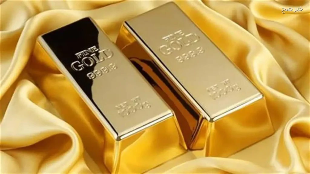 أسعار الذهب ترتفع عالمياً بدعم من تراجع الدولار وعوائد السندات