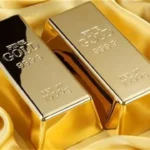 أسعار الذهب ترتفع عالمياً بدعم من تراجع الدولار وعوائد السندات