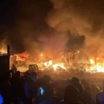 قصف إسرائيلي يستهدف خيام نازحين في خان يونس ويوقع شهيدة و16 مصابًا