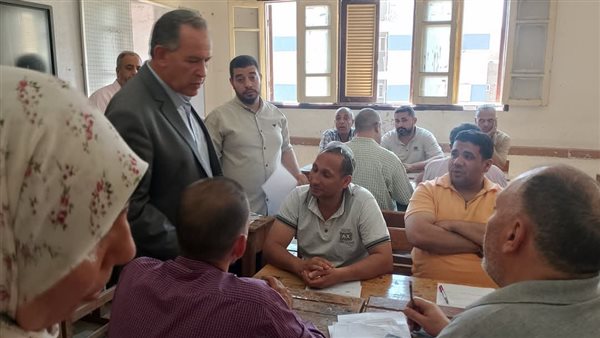 بدء تقدير درجات امتحانات الشهادة الإعدادية في محافظة أسيوط مع صور