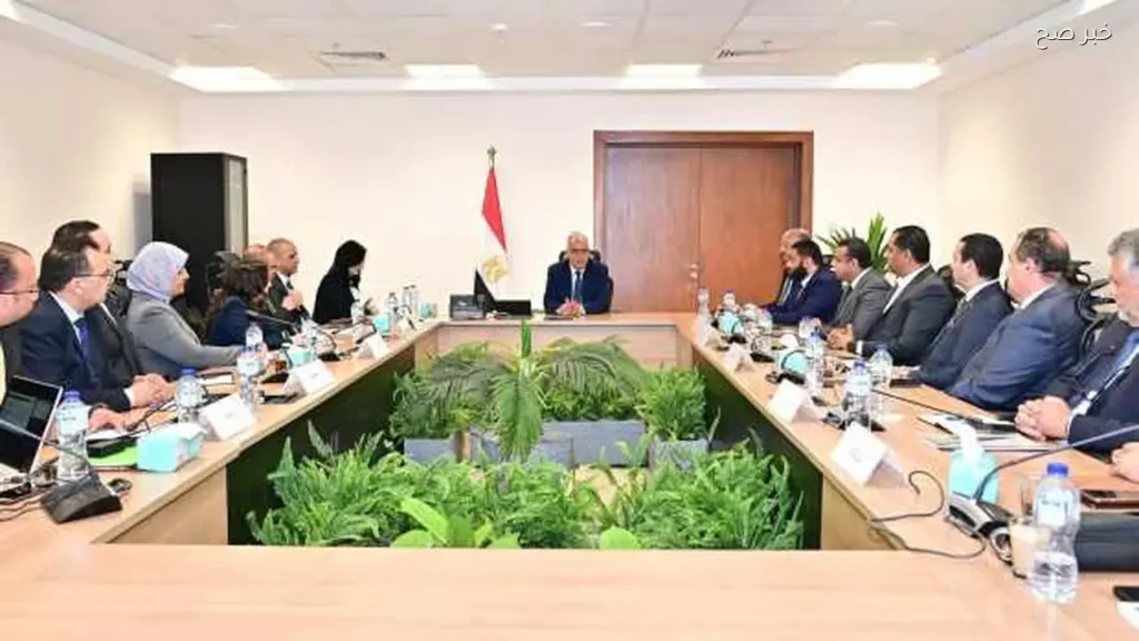 وزير الري يناقش مشروعات تنموية بقيمة 100 مليون دولار في حوض النيل