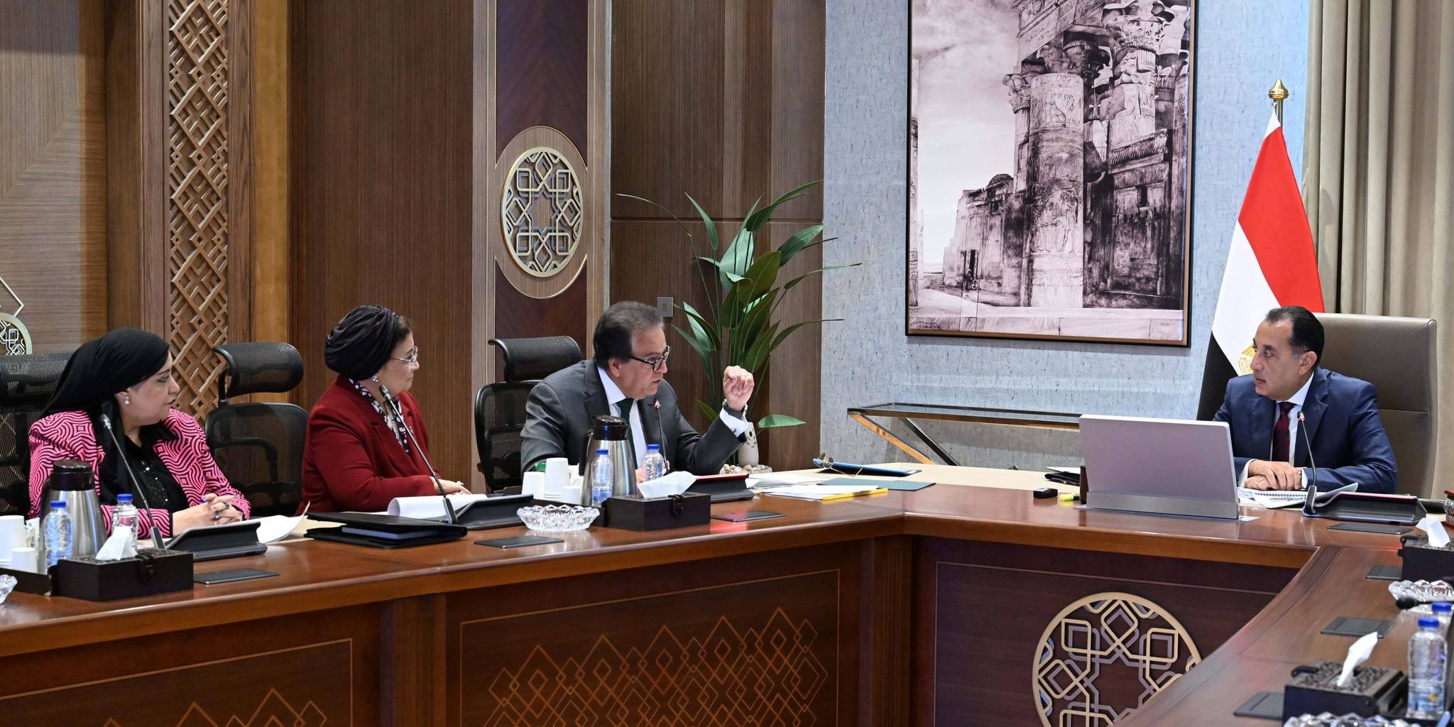 مدبولي يتابع جهود حوكمة منظومة صرف ألبان الأطفال