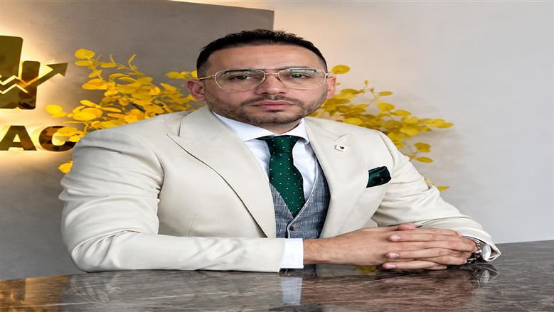 خبير