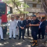 محافظ القاهرة يتابع إخماد حريق في الدرب الأحمر خلال جولة ميدانية