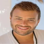 رامي صبري يوضح موقفه من انتقادات تصريحاته حول الأغاني