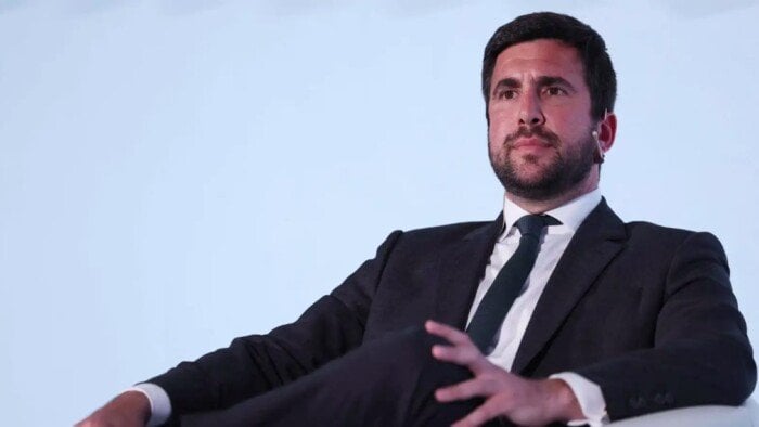 ريكيلمي يستبعد مورينيو ويختار راؤول لقيادة مشروع ريال مدريد الجديد