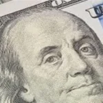 ارتفاع ملحوظ في سعر الدولار أمام الجنيه المصري خلال تعاملات اليوم