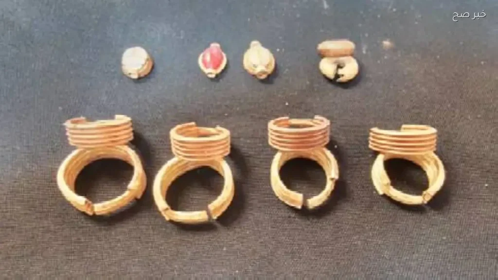 اكتشاف أثاث جنائزي نادر ونقش لاسم الملك سنوسرت في المطرية