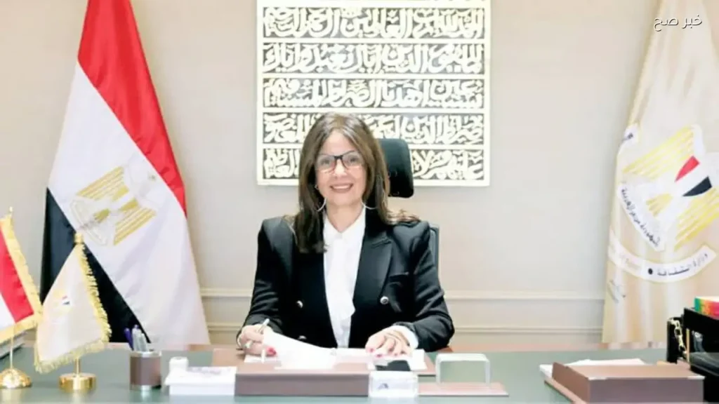 اجتماع وزيري الثقافة والصناعة لمناقشة تحديات صناعة السينما