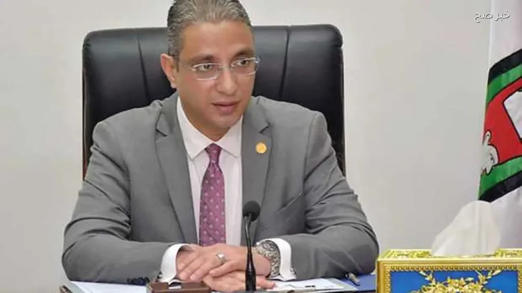 محافظ الجيزة يتابع إجراءات إزالة عقار بعد سقوط شرفتين بحي المنيرة