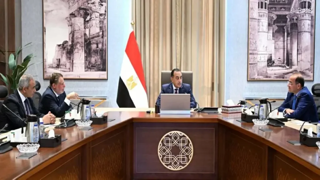 مدبولي يناقش مع محافظ البنك المركزي تعزيز احتياطيات النقد الأجنبي