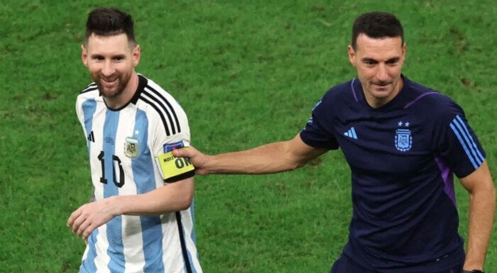 سكالوني يحدد 12 منتخبًا مرشحًا للفوز ب<a href=