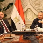 اجتماع لوزير التعليم العالي لتكثيف القوافل المتكاملة داخل وخارج مصر
