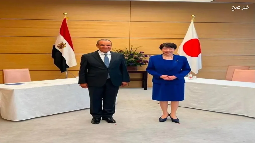 وزير الخارجية المصري يلتقي رئيسة وزراء اليابان لتعزيز التعاون الثنائي
