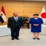 وزير الخارجية المصري يلتقي رئيسة وزراء اليابان لتعزيز التعاون الثنائي