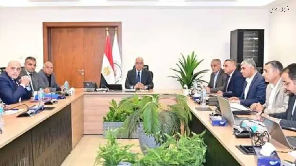 اجتماع وزير الري لمتابعة جاهزية المنظومة المائية في الدقهلية