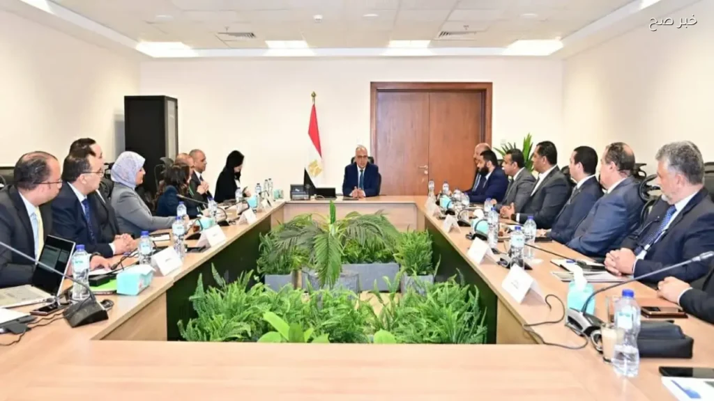 اجتماع وزير الري مع شركات مصرية لمشروعات تنموية في حوض النيل الجنوبي